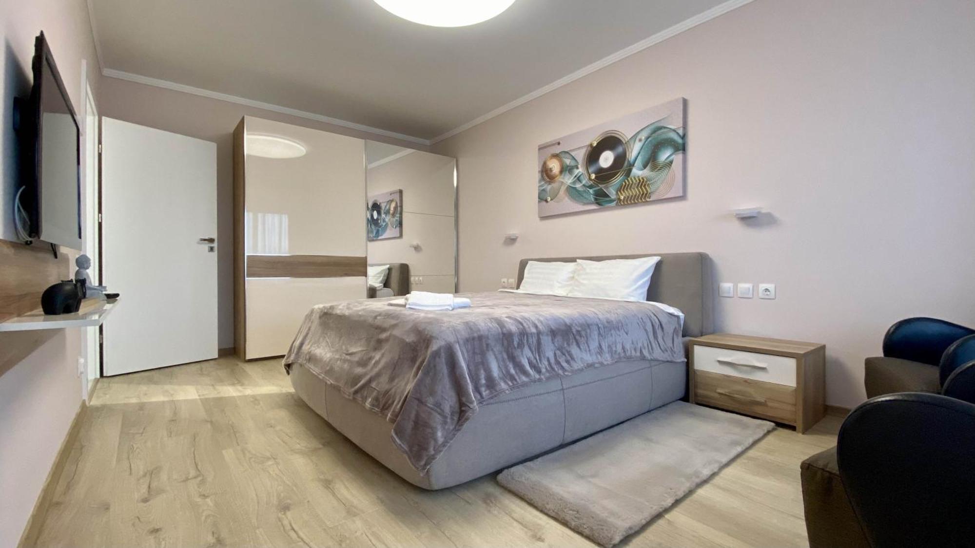 This Is Us Apartments Oradea Exteriör bild